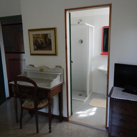 Residence Il Colle Collestrada Δωμάτιο φωτογραφία