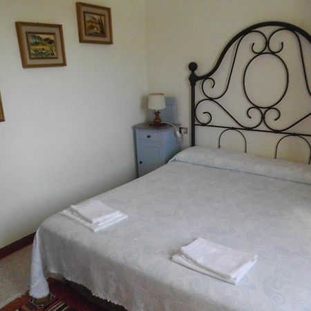 Residence Il Colle Collestrada Δωμάτιο φωτογραφία
