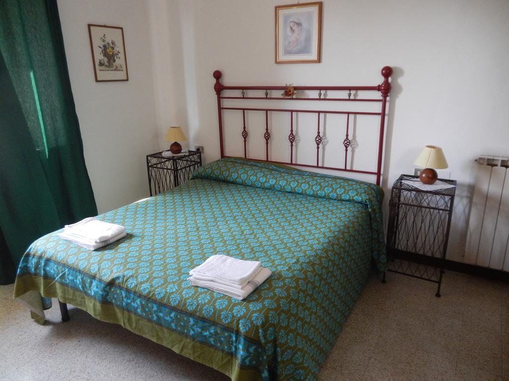 Residence Il Colle Collestrada Δωμάτιο φωτογραφία