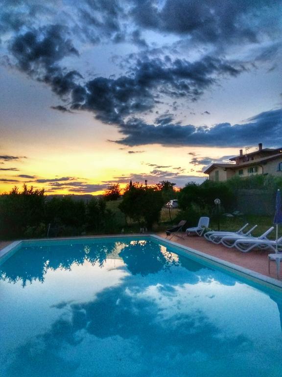 Residence Il Colle Collestrada Εξωτερικό φωτογραφία
