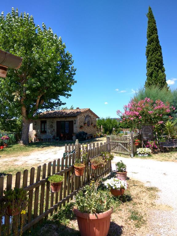 Residence Il Colle Collestrada Εξωτερικό φωτογραφία